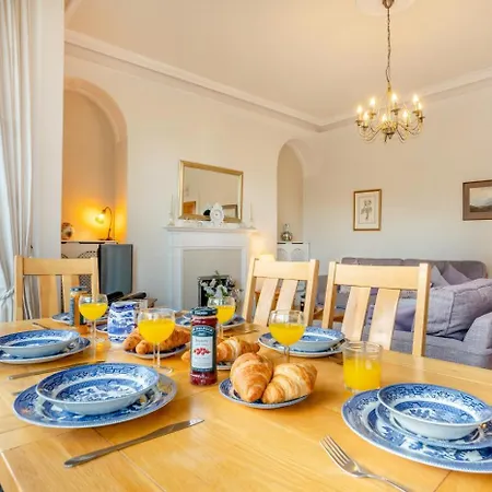 2 Bed In Oc-g34248 Lägenhet *
