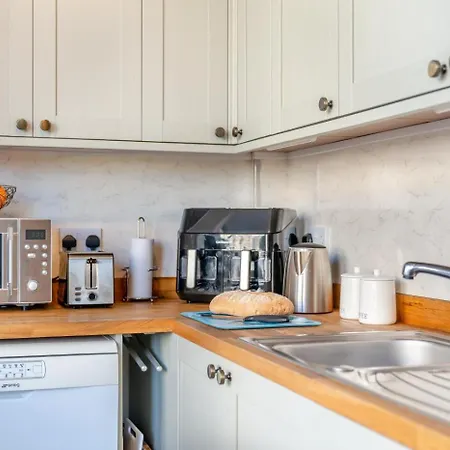 2 Bed In Oc-g34248 *