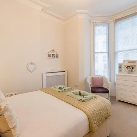 2 Bed In Oc-g34248