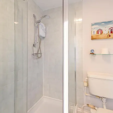 2 Bed In Oc-g34248 * Scarborough