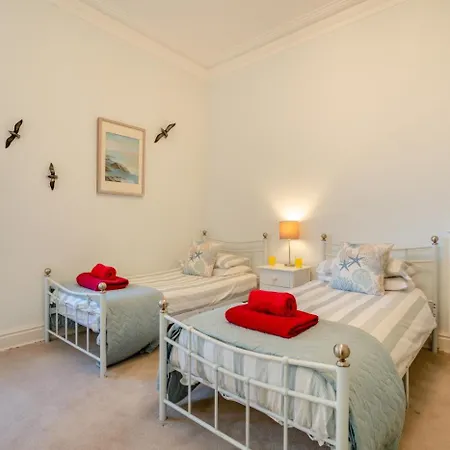 2 Bed In Oc-g34248 *