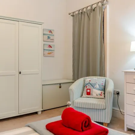 2 Bed In Oc-g34248 Lägenhet